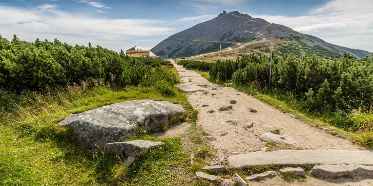 Relax v Krkonoších: pobyt se snídaní, polopenzí, wellness i romantickou večeří