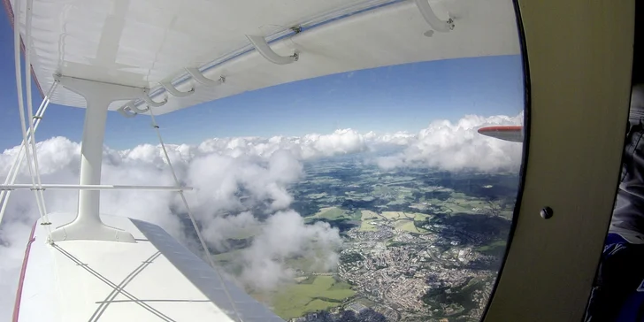 Tandemový seskok z výšky až 3500 m včetně videa a fota