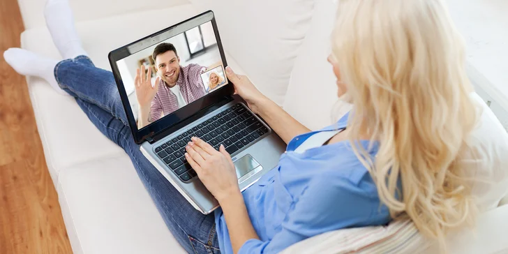 Speed dating: 1 vstup na online rande nebo osobní setkání v kavárně v Ostravě