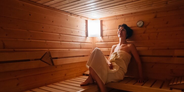 Wellness pobyt v Janských Lázních: snídaně či polopenze, bazén, vířivka i sauna
