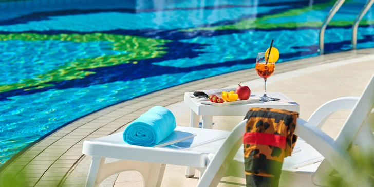 Chorvatsko: 3* Aminess Laguna Hotel kousek od moře, bazén a polopenze