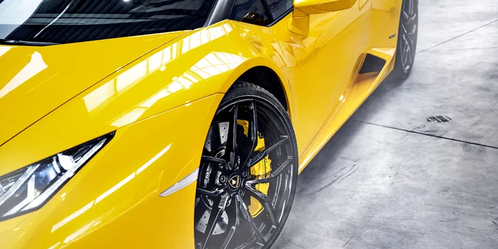 Užijte si parádní jízdu v Lamborghini Huracán: až 40 minut jako řidič nebo spolujezdec včetně paliva