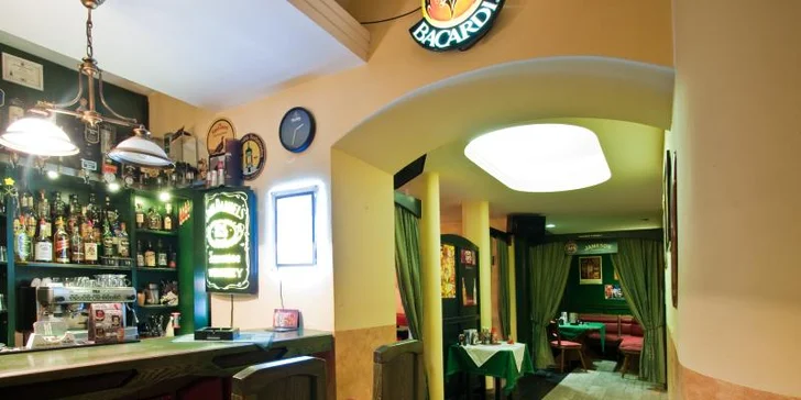 Zaválejte s přáteli na bowlingu: 60 nebo 120 min. až pro 8 hráčů