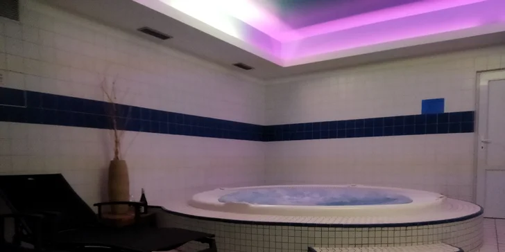 60–120min. privátního wellness v Holešovicích pro dva zamilované: sauny, vířivka a třeba i láhev prosecca