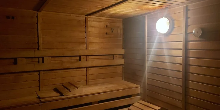 60–120min. privátního wellness v Holešovicích pro dva zamilované: sauny, vířivka a třeba i láhev prosecca