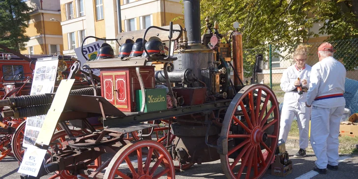 Vstupné do Retroměstečka..: víkend plný tradic a zábavy pro celou rodinu