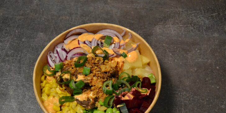 Poke bowl podle výběru z 5 druhů pro 2 osoby: losos, krevety, hovězí, kuře nebo tofu