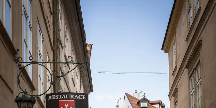 Jak na zrcadlovku: Fotografický kurz v historické Praze pro začátečníky