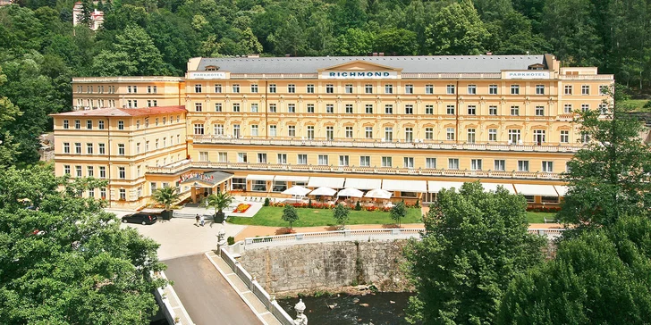 4* hýčkání v Karlových Varech: bazénové a wellness centrum i lázeňské procedury, snídaně či polopenze