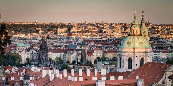 Jak na zrcadlovku: Fotografický kurz v historické Praze pro začátečníky
