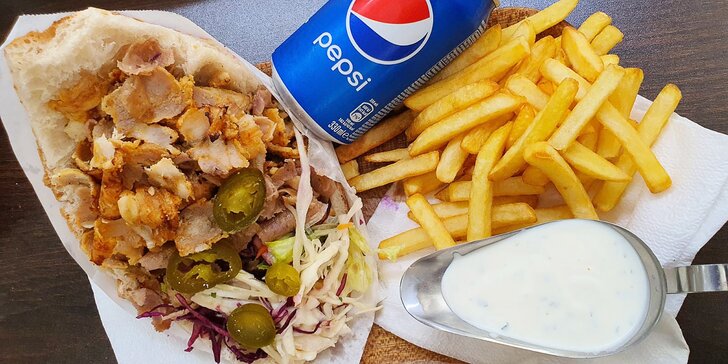 Vezměte si s sebou pořádné jídlo: döner kebab, dürüm kebab i kebab talíř