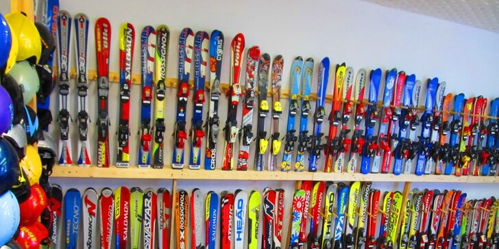 Celosezónní půjčení dětského lyžařského kompletu
