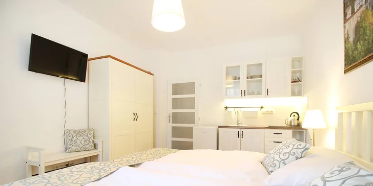 Romantika v Krumlově: Elegantní apartmány v historické budově