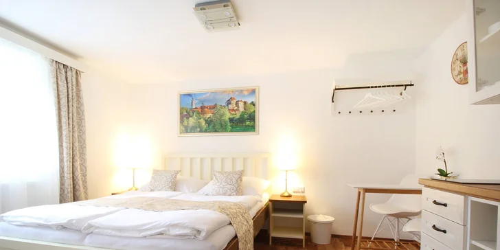 Romantika v Krumlově: Elegantní apartmány v historické budově