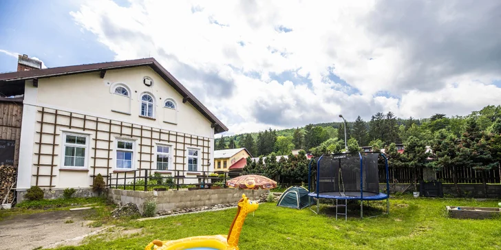 Až 8denní pobyt v Krkonoších: apartmány až pro 8 osob, zahrada i bazén
