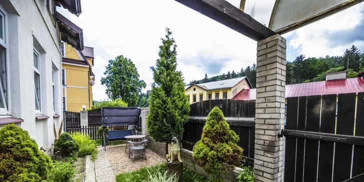 Až 8denní pobyt v Krkonoších: apartmány až pro 8 osob, zahrada i bazén