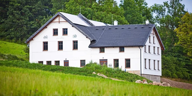 Dovolená na Vysočině pro páry i rodiny: příjemné ubytování v přírodě a se snídaní