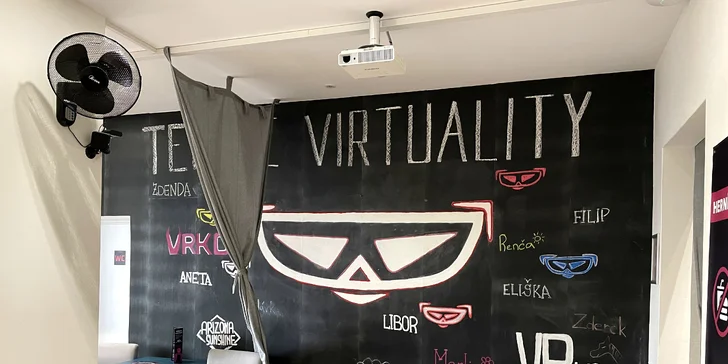 Staňte se hrdiny ve velké moderní herně virtuální reality v Plzni: 1 nebo 2 hráči