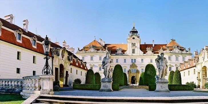 Pohodový a neopakovatelný zážitek v 3* penzionu Réva ve Valticích.