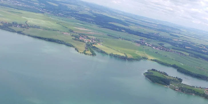 Pilotem letounu Zlín 43 na zkoušku: let pro 1 až 3 osoby i pozemní příprava