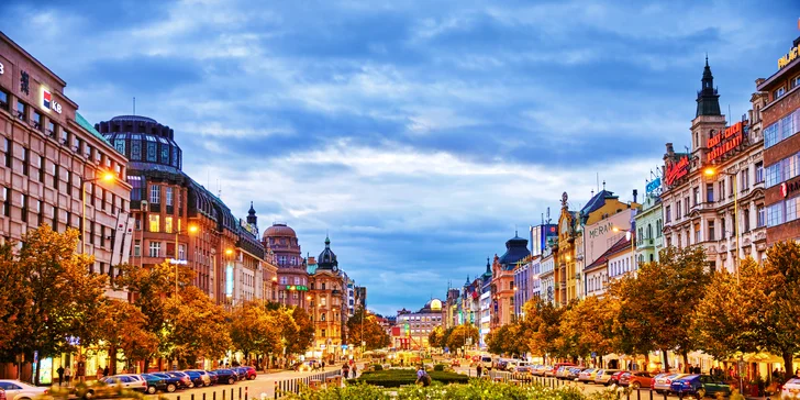 Pobyt ve 4* hotelu v centru Prahy: strava, okružní jízda městem i možnost privátního wellness