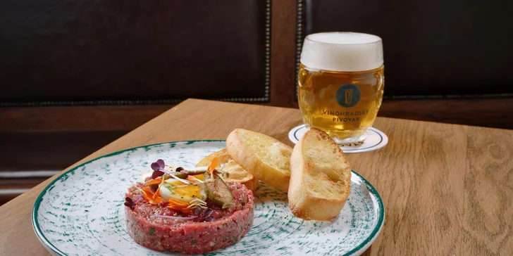 500 i 1000 Kč na jídlo i pití v Dusty's fine Burgers: polévky, burgery, jerky i pivní speciály