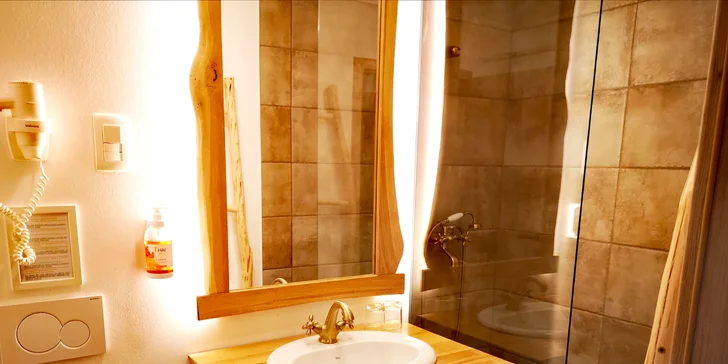 Dovolená ve Slovinsku, 3 km od Bledu: zero waste hotel a sauny