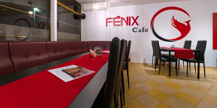 Burger s masem z žebra irského býčka, chilli papričkami a steakovými hranolky