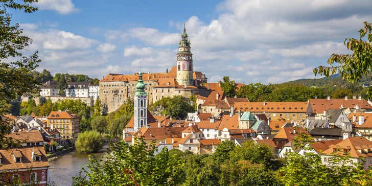 Romantika v Českém Krumlově: designový hotel v centru, snídaně a tříchodová večeře