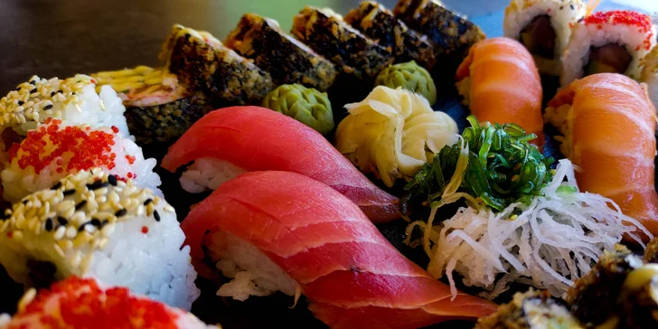 Pestré sushi sety v Porubě: set 41 nebo 50 ks s rybami i avokádem