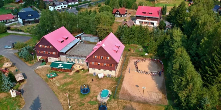 3–15 dní v Jizerských horách pro páry i rodiny: polopenze s all inclusive nápoji