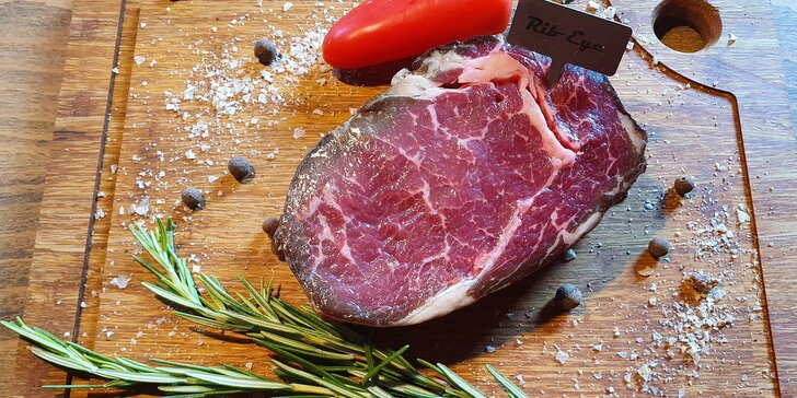 Pořádná porce kvalitního masa: 300g stařený rib eye steak pro 1 i 2