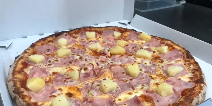 Rozvoz po Pardubicích zdarma: jedna nebo dvě půlmetrové pizzy i s nápojem