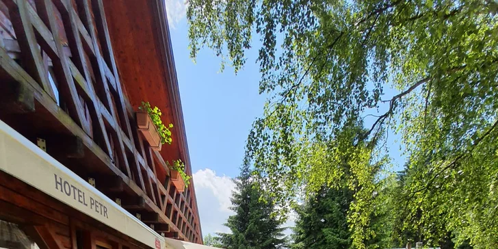 Chvíle pohody v přírodě: káva podle výběru ze 4 druhů na odnos s sebou
