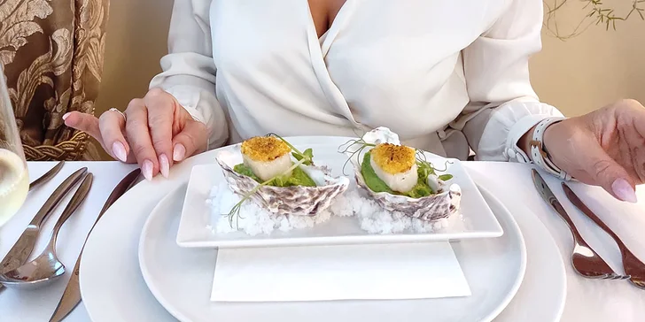 Luxusní restaurace v zeleni: degustační šestichodové menu pro 2 osoby