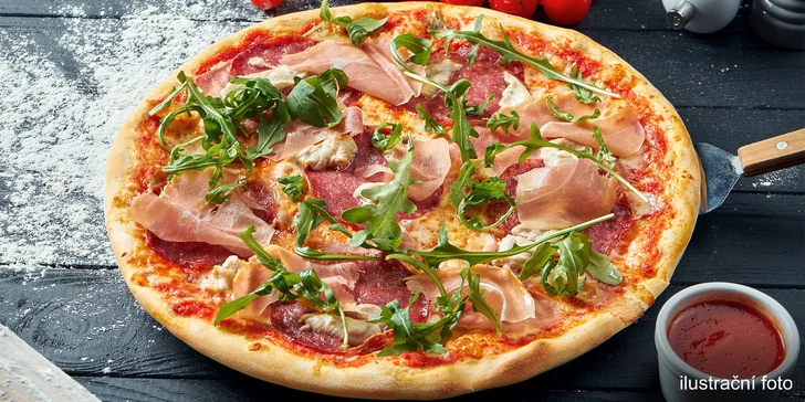 Rozvoz po Pardubicích zdarma: jedna nebo dvě půlmetrové pizzy i s nápojem