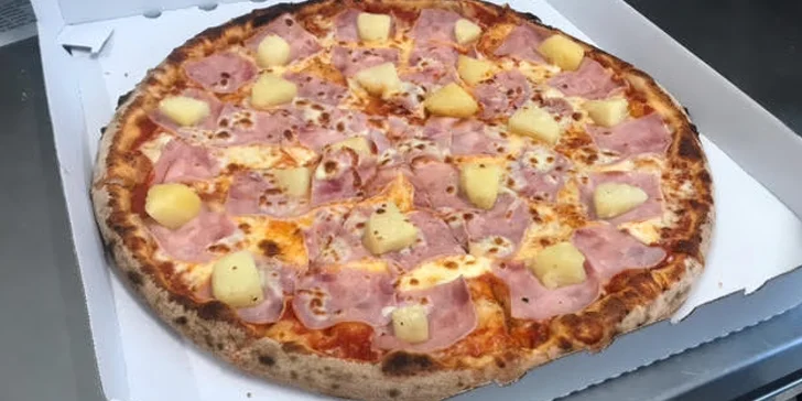 Rozvoz po Pardubicích zdarma: jedna nebo dvě půlmetrové pizzy i s nápojem