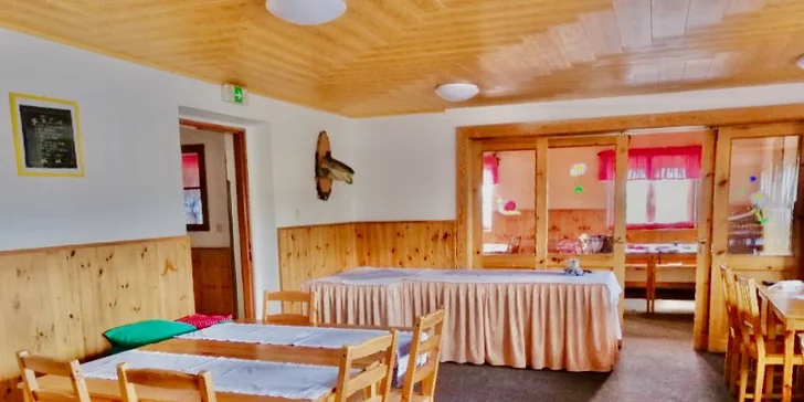 Až 15denní pobyt přímo v Peci pod Sněžkou: horská bouda, polopenze a turistická karta