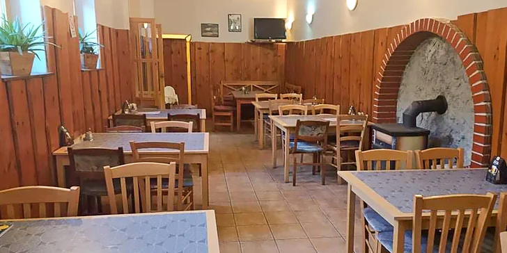 Grilovaná žebírka na medu s opečenými brambory pro 1 nebo 2 osoby