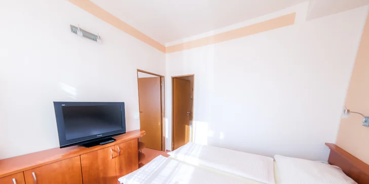 Dovolená v Beskydech: hotel se snídaněmi nedaleko Velkých Karlovic i Pusteven