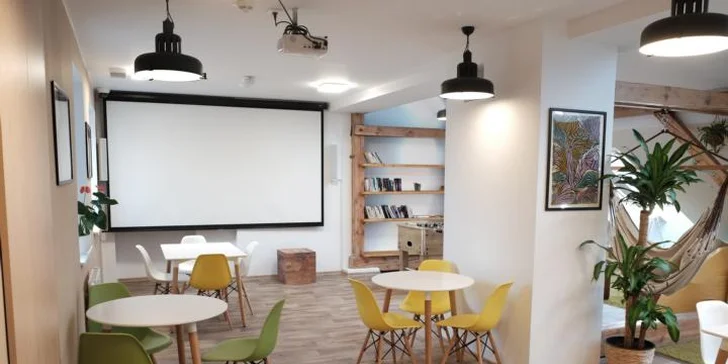 Dovolená pro pár i rodinu: apartmány hned naproti Národnímu divadlu, snídaně, zážitky