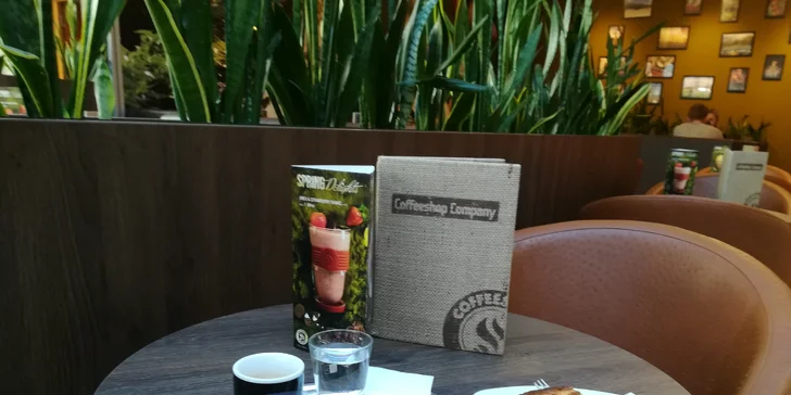 Otevřený voucher do Coffeeshop Company v Olomouci a Zlíně: 250 či 500 Kč na kávu, čaje, limonádu i bagely či dorty