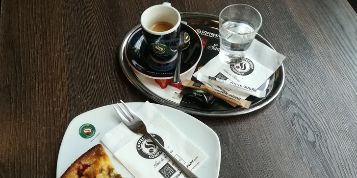 Otevřený voucher do Coffeeshop Company v Galerii Harfa: 250 či 500 Kč na kávu, čaje, limonádu i bagely či dorty