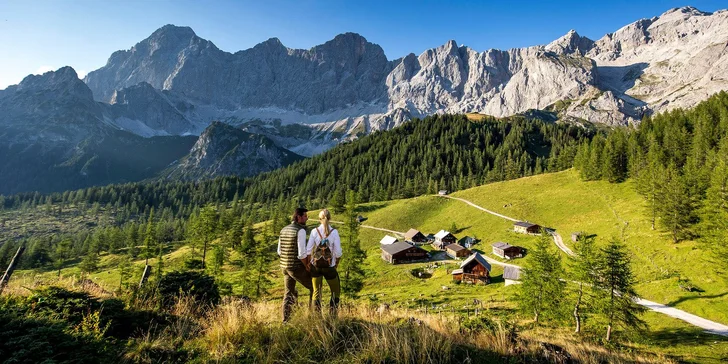 Pobyt v rakouských Alpách: snídaně či polopenze, sauny a turistická karta