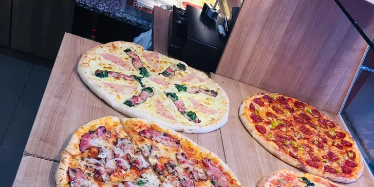 Odneste si křupavé potěšení: pizza dle výběru o průměru 32 cm vč. krabice