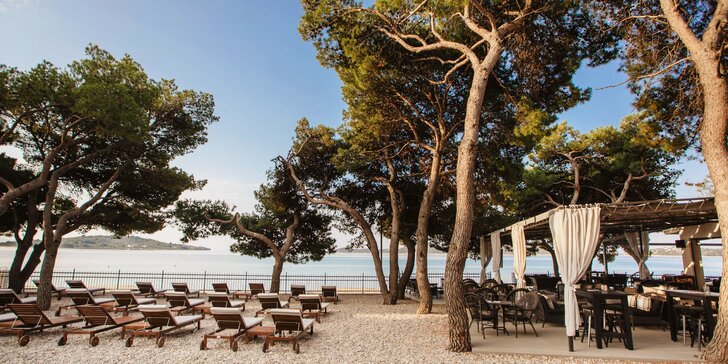 Poznejte Chorvatsko a krásy Dalmácie: pobyt s plnou penzí a bazény