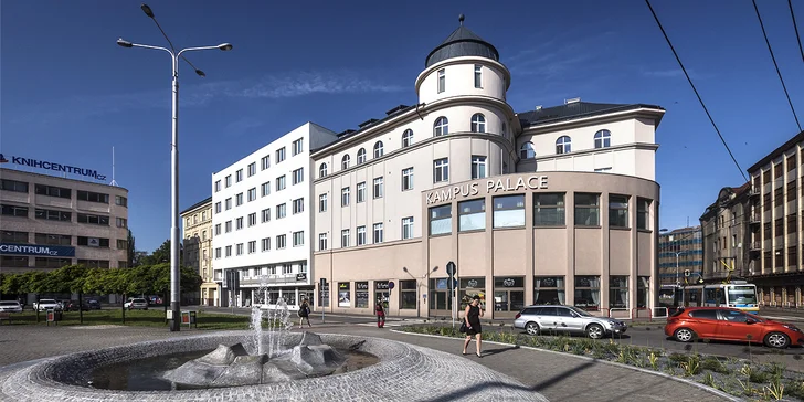 Dovolená pro pár i rodinu: apartmány hned naproti Národnímu divadlu, snídaně, zážitky