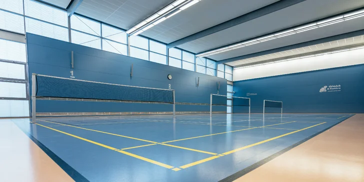Moderní sportovní H centrum: vstup do posilovny, na tenis či badminton