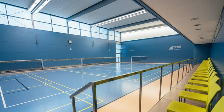 Moderní sportovní H centrum: vstup do posilovny, na tenis či badminton