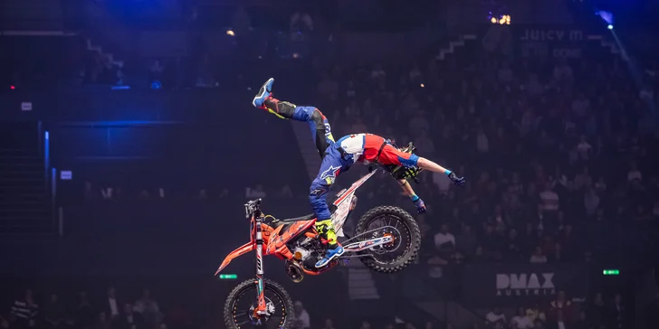 Tandem backflip s Petrem Pilátem: příprava, zapůjčení vybavení i video